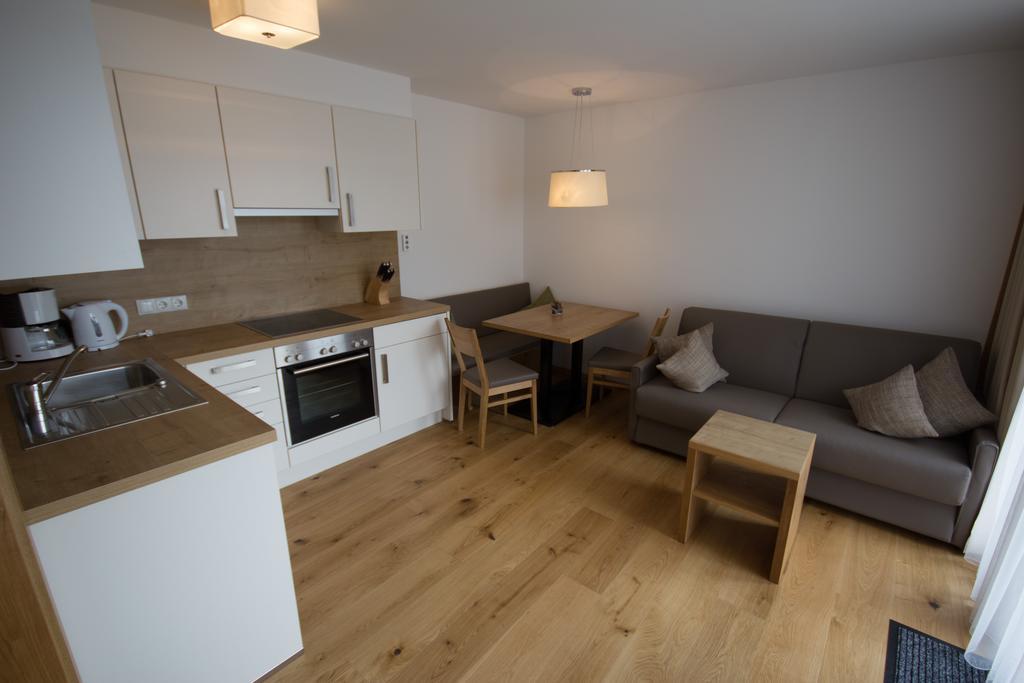 Berglife Appartements Serfaus Room photo